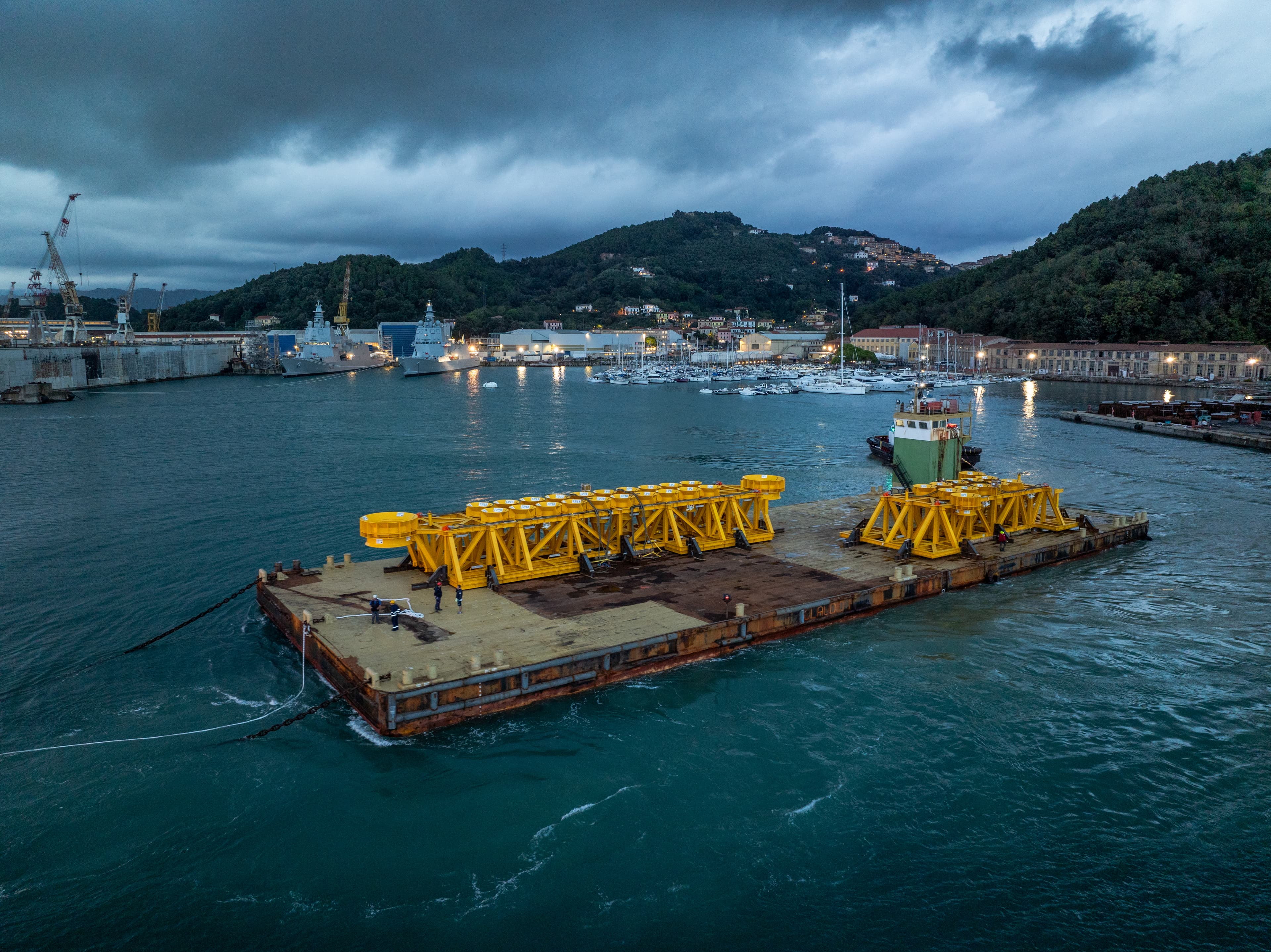 EPCI N. 2 PRE-DRILLING TEMPLATE E DOCKING PILE